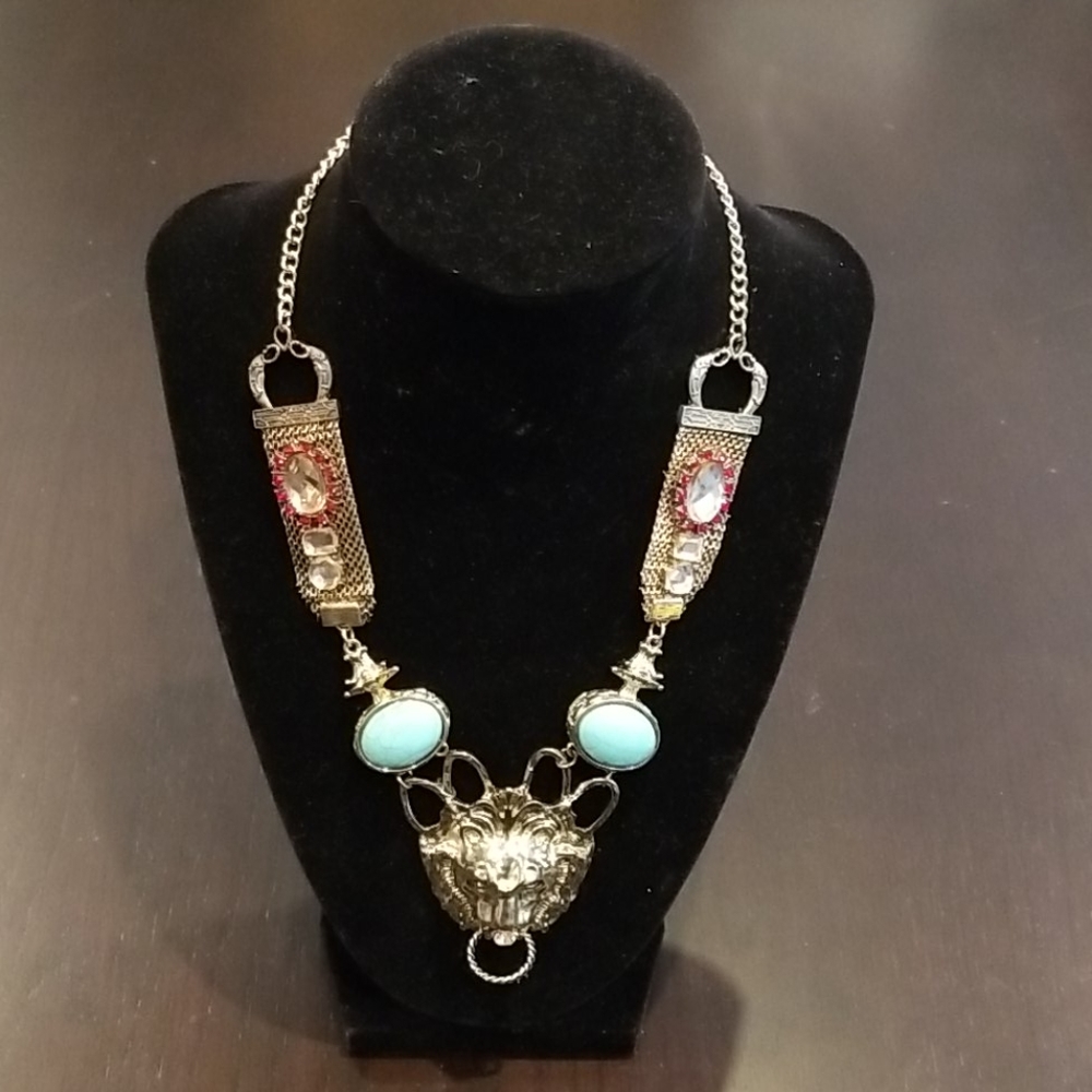 Lion jeweled necklace